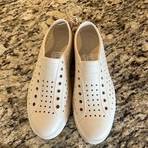 New Native Jefferson Bloom